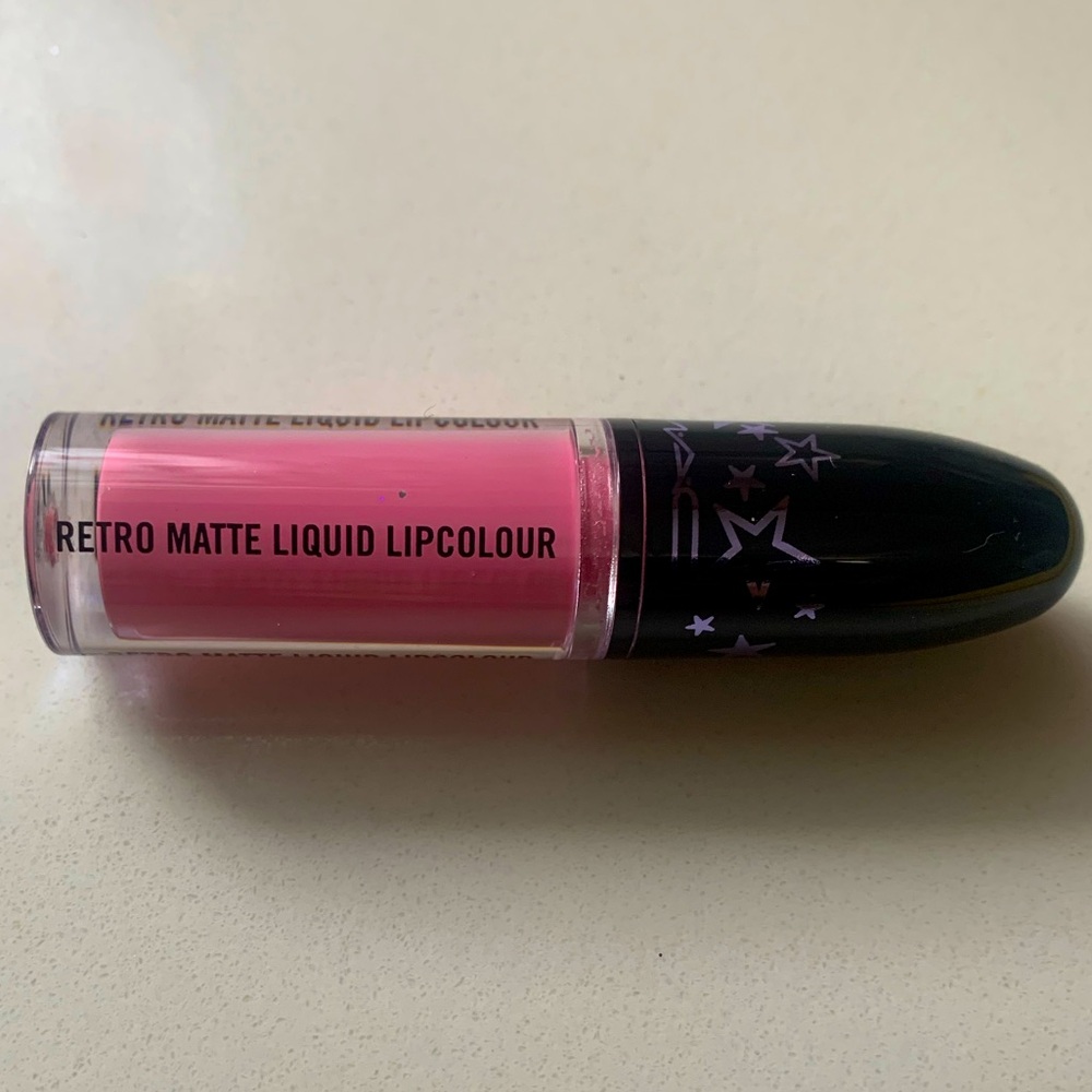 Lightly Used Retro Matte Liquid Lipcolour - Pink